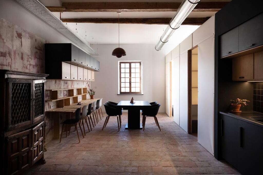 Heart Of Marseille, Loft Atypical & Spacious , Perfect For Couple And Couple With 1 Small Kid, Perfect For 2 Friends Exterior photo