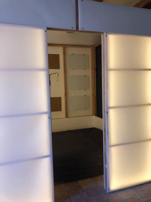 Heart Of Marseille, Loft Atypical & Spacious , Perfect For Couple And Couple With 1 Small Kid, Perfect For 2 Friends Exterior photo